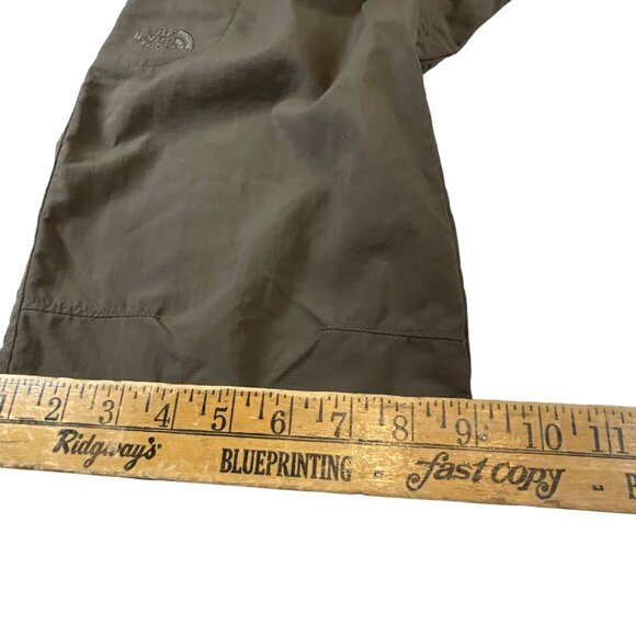 North Face Taupe/Light Olive‎ Bermuda Shorts Women's 4 100% Nylon Light Weight - Picture 7 of 9